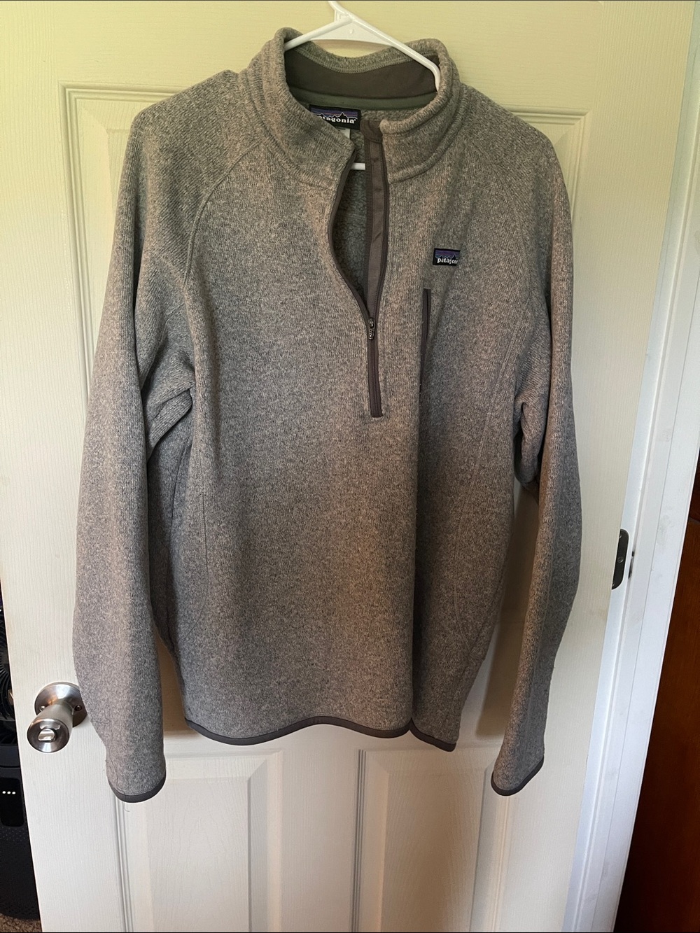 Patagonia Heather Gray Quarter-Zip Fleece Pullover